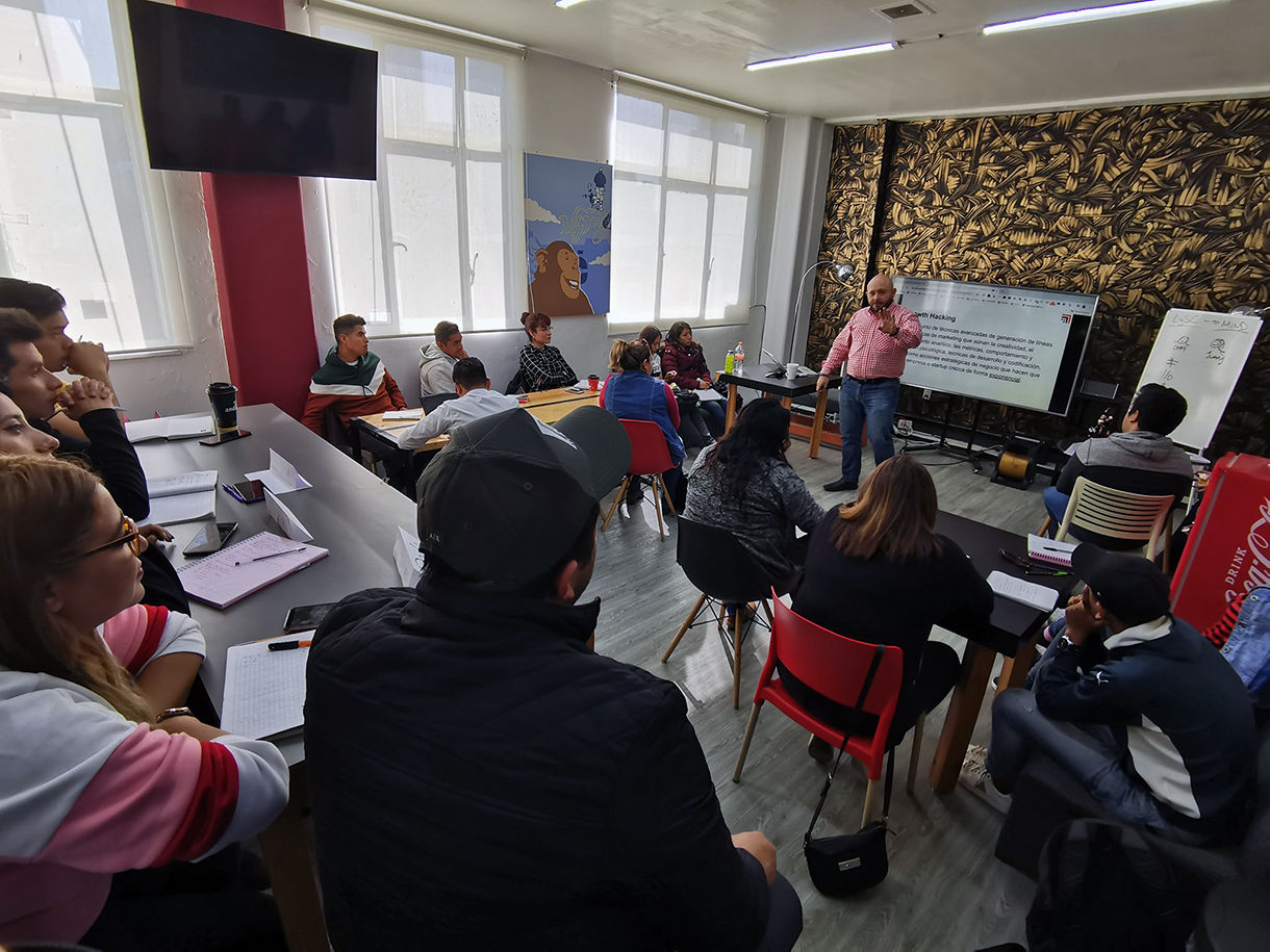 Humberto Barrera en SpaceBox